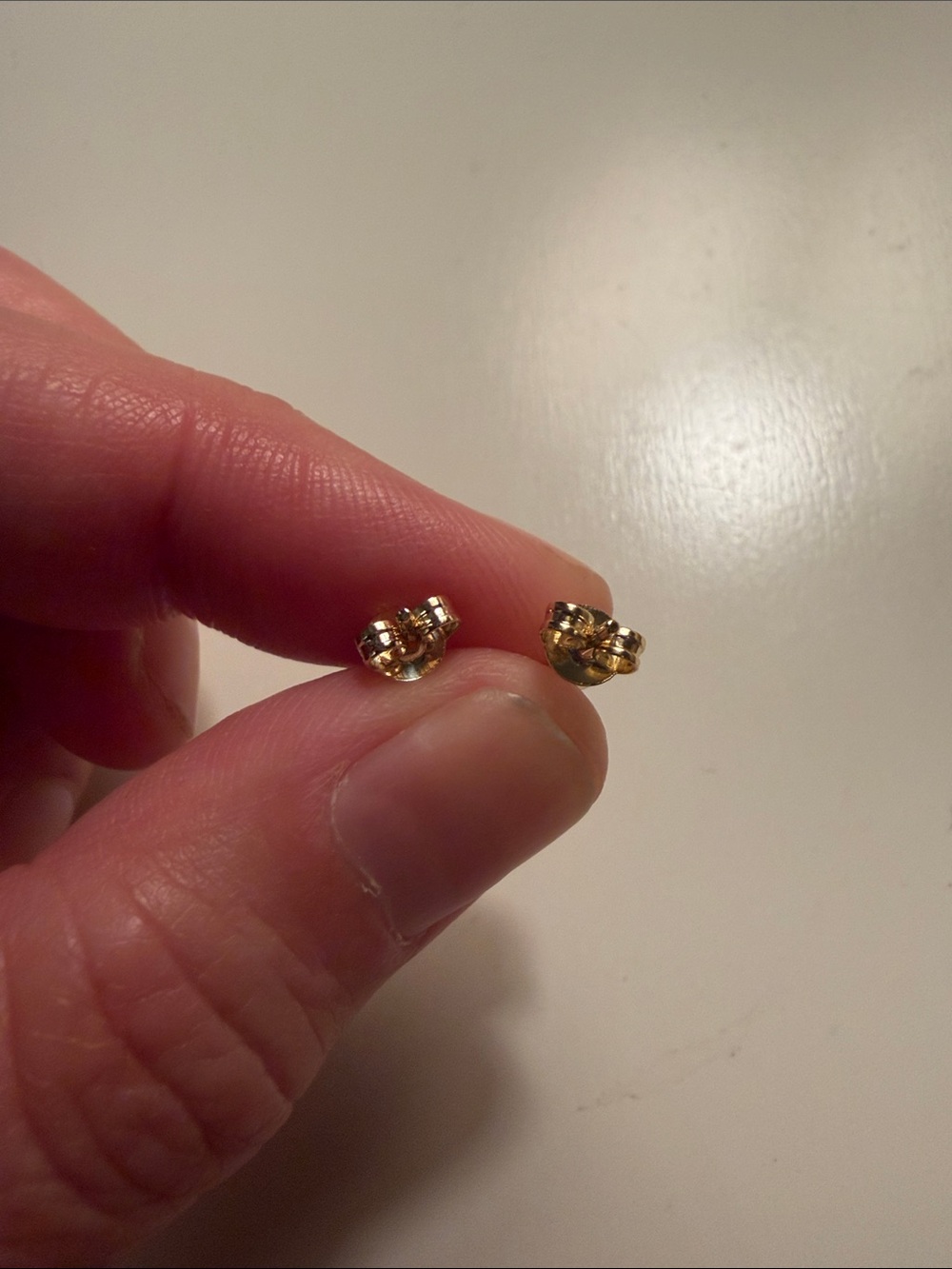 2 for $6 NWOT Costume Gold Leaf Cluster Stud Earrings - Sparkling White - Picture 2 of 3